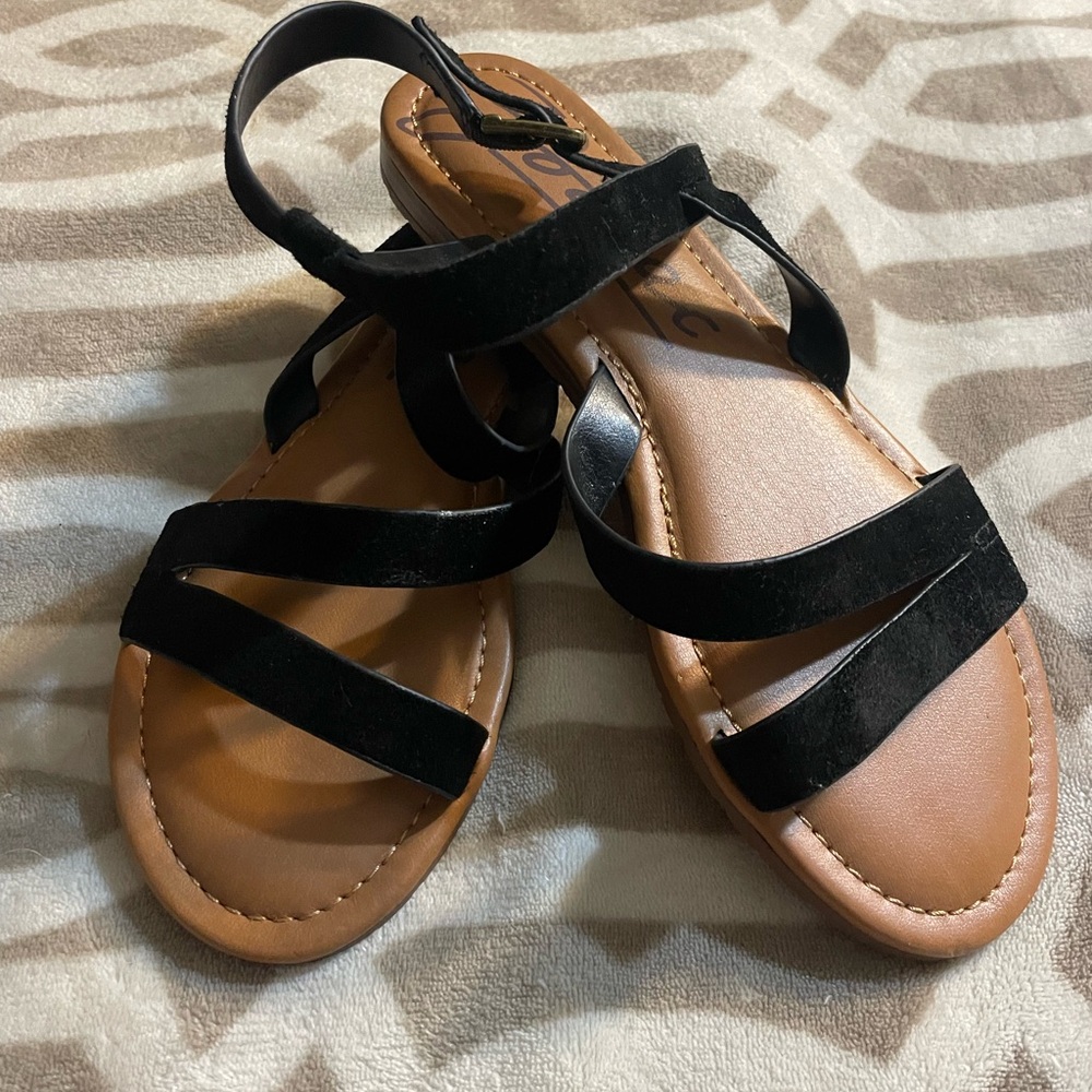 Women’s size 8 adjustable sandal